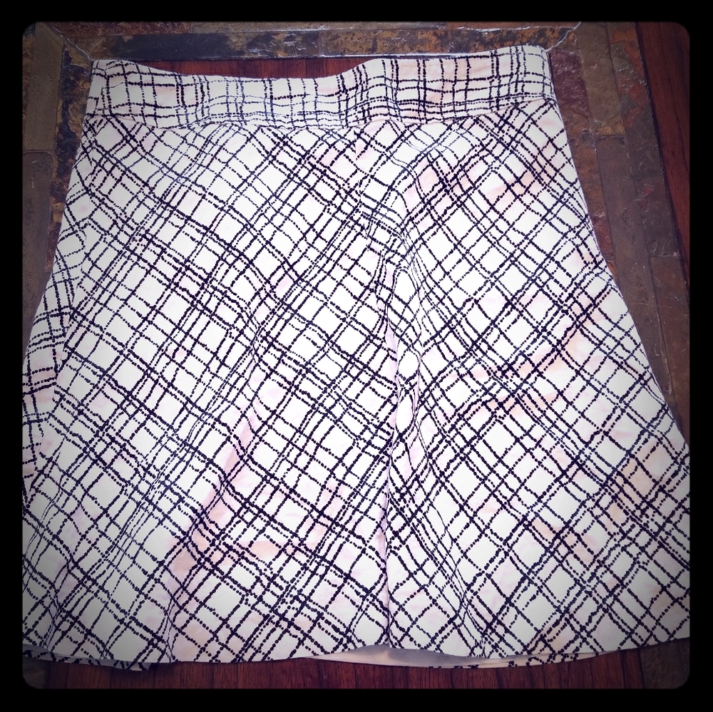 Menora checked mid length skirt